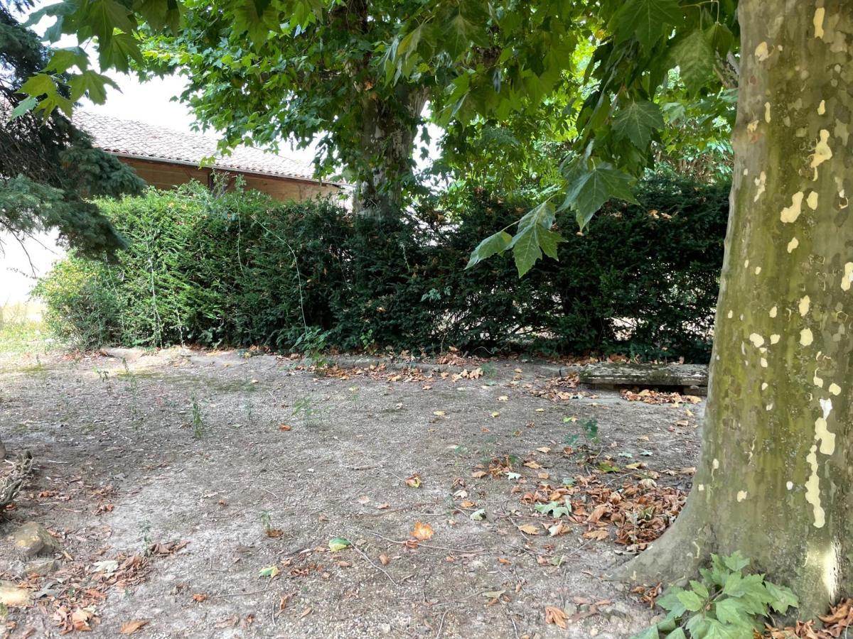 Le Clos Des Cadots - Chambre Chaintre Luaran gambar